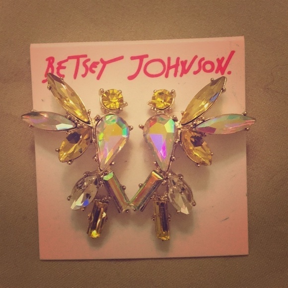 NWT Betsey Johnson yellow earrings - Picture 1 of 1